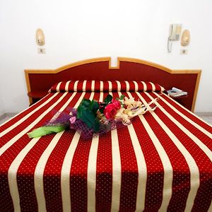 Standard Familien-Zimmer mit Kingsize-Bett
